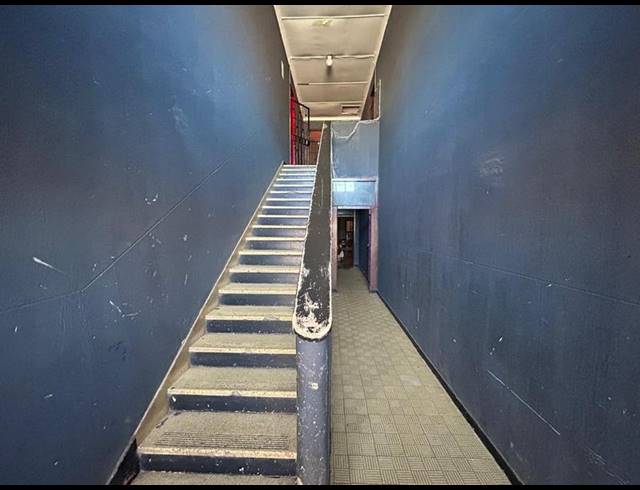 8 BEDROOM HOUSE FOR SALE IN LA ROCHELLE